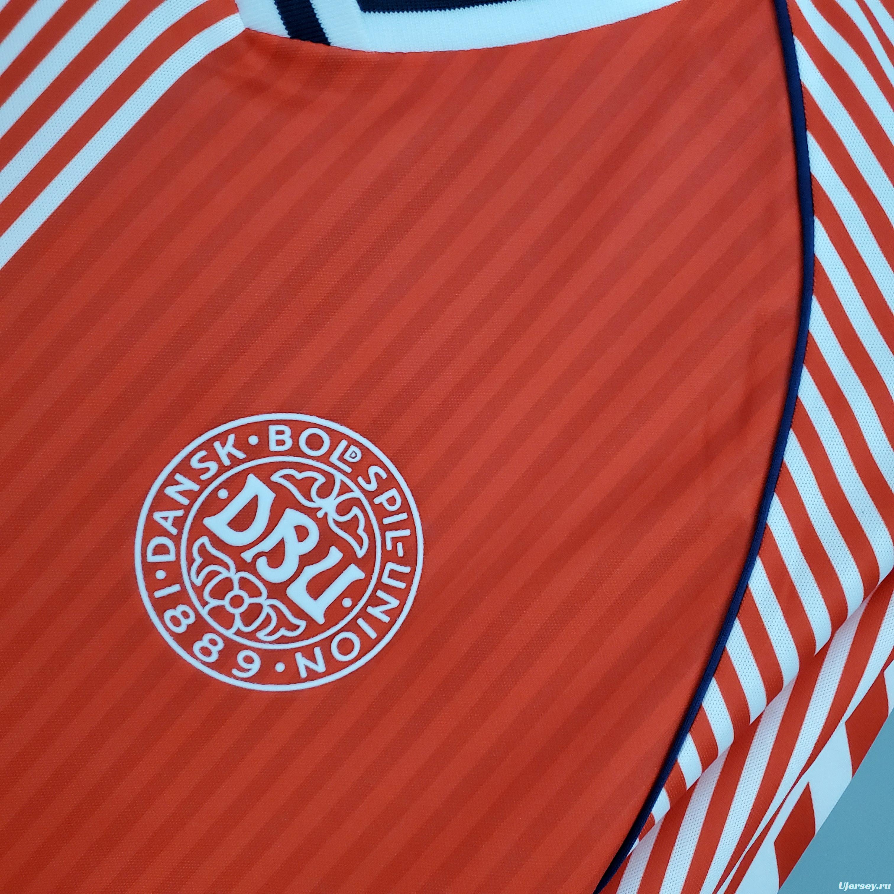 Retro Denmark 1986 home Soccer Jersey