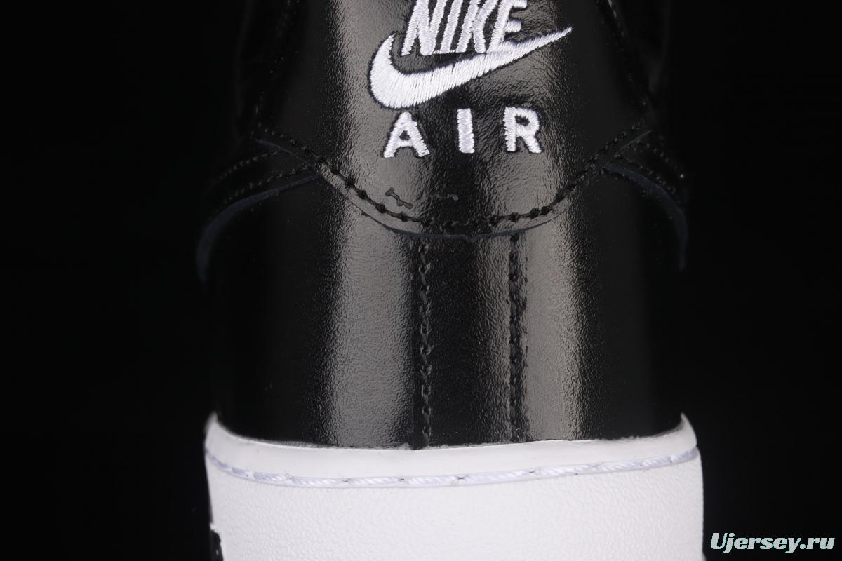 NIKE Air Force 1x07 Low black and white lacquered leather low-top casual board shoes AQ4134-100