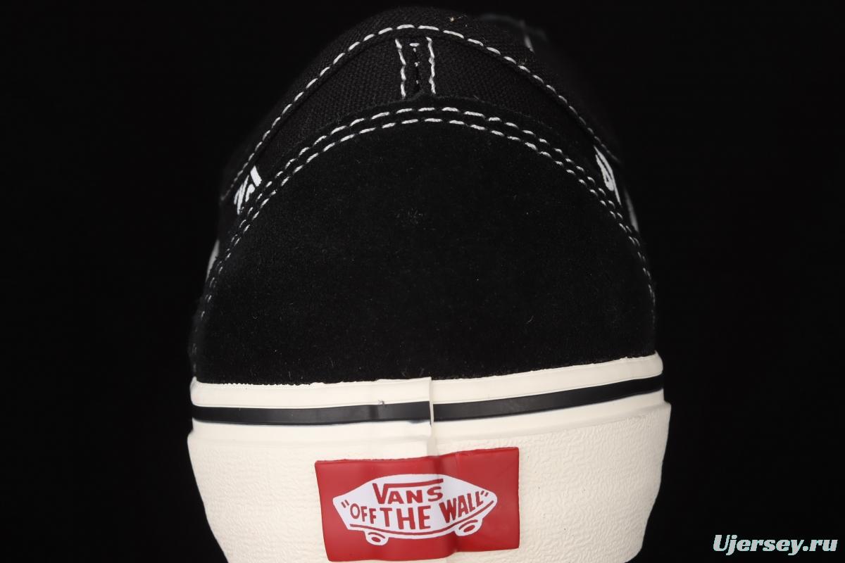 Vans Style 36 Cecon SF half moon Baotou Logo printed PEACEMINUSONE small head killer whale low side vulcanized casual shoes VN0A3ZCJXZV