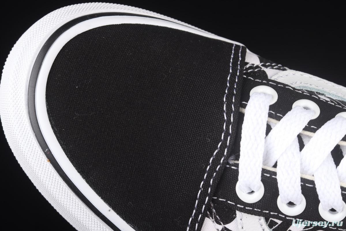 Vans Old Skool black-and-white graffiti printed low-top shoes VN0A7Q2J6UP