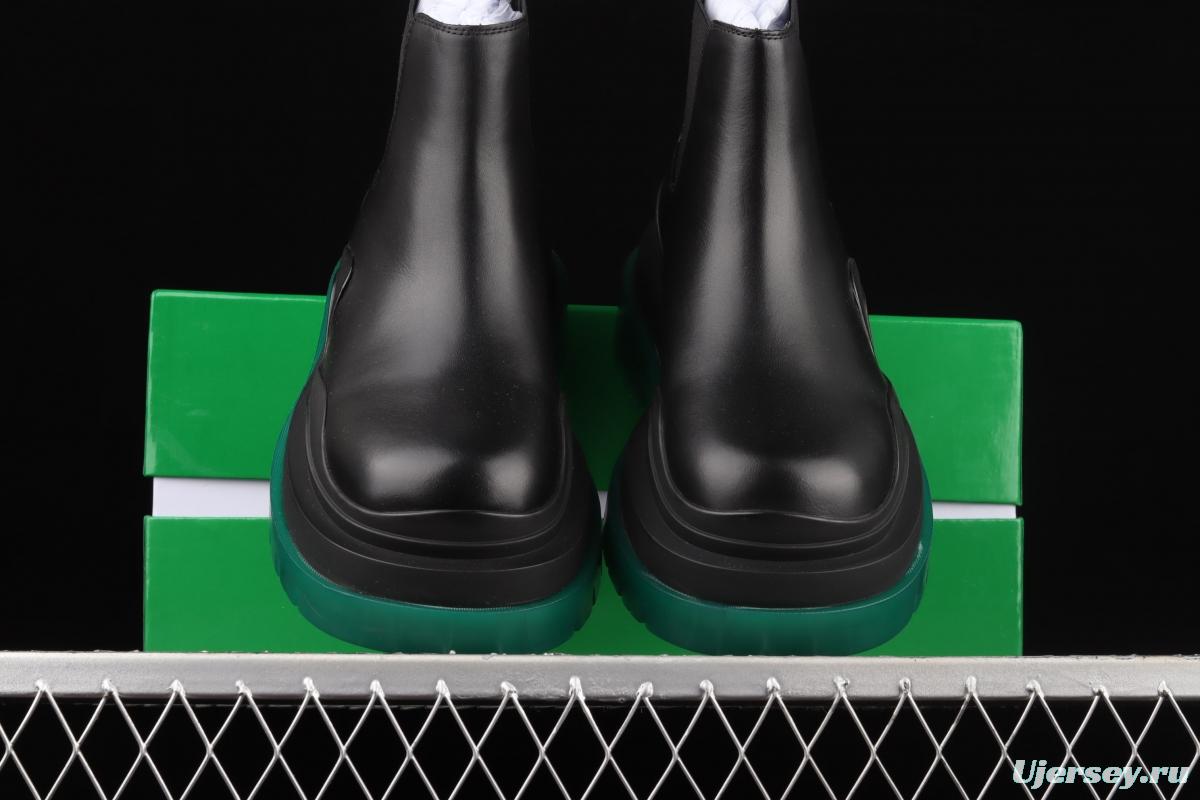 Casual leather boots in Bottega Veneta