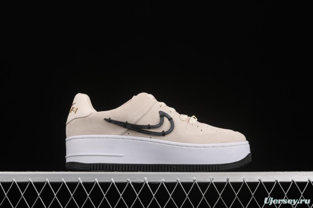 NIKE AF1 Sage Low shoes with thick soles CI3482-200