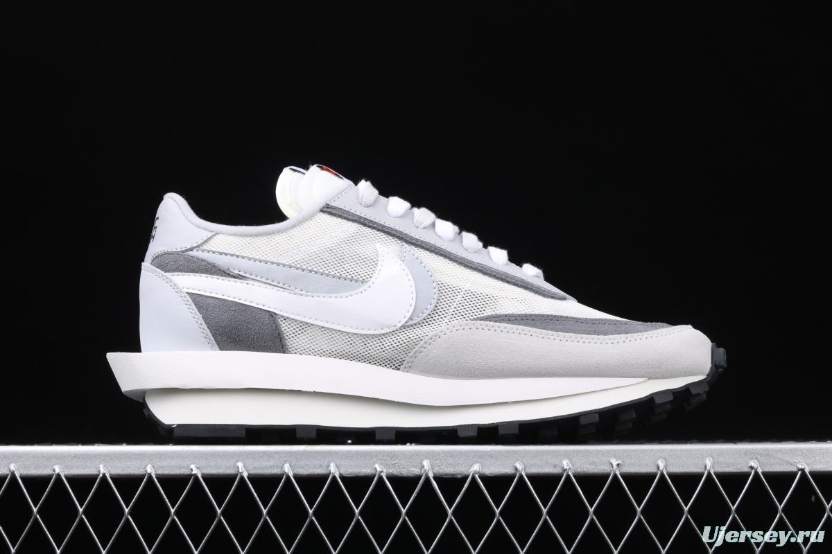 Sacai x NIKE LVD Waffle Daybreak co-signed catwalk style net gauze leather splicing double hook Swoosh running shoes BV0073-100