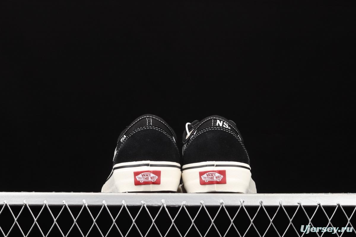 Vans Style 36 Cecon SF half moon Baotou Logo printed PEACEMINUSONE small head killer whale low side vulcanized casual shoes VN0A3ZCJXZV