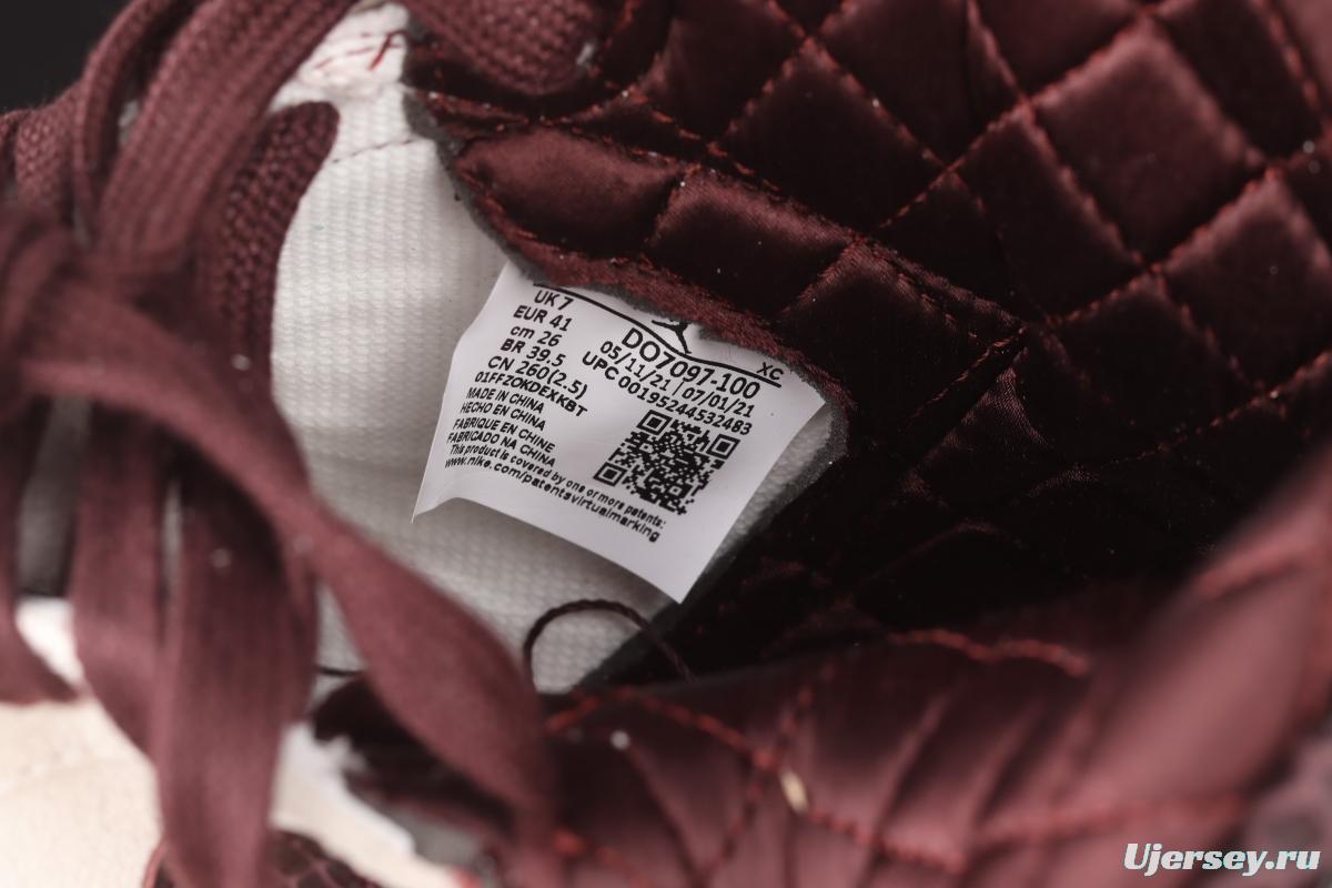 A Ma Maniere x Air Jordan 1 High OG co-branded snakeskin high top basketball shoes DO7097-100