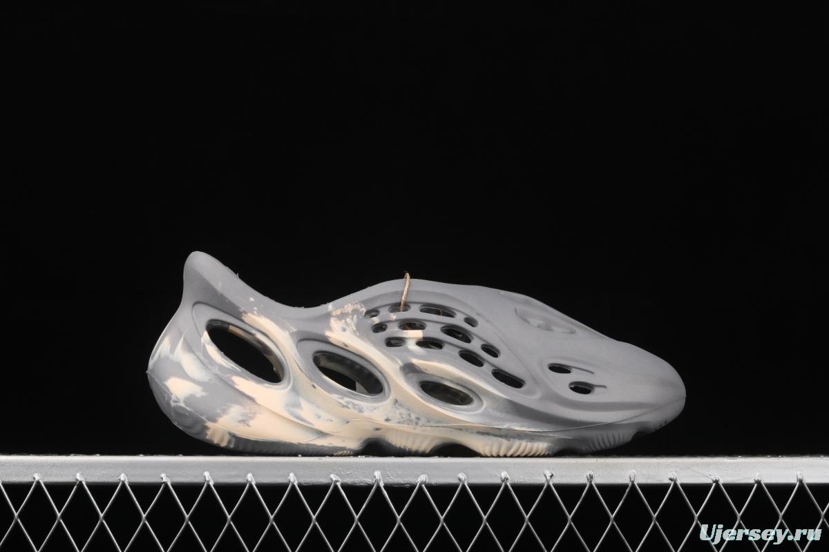 Adidas Yeezy Foam Runner Ararat integrated injection molding coconut hole shoes khaki gray camouflage