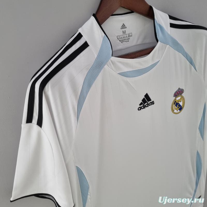 22/23 Real Madrid Pre-match Uniform White