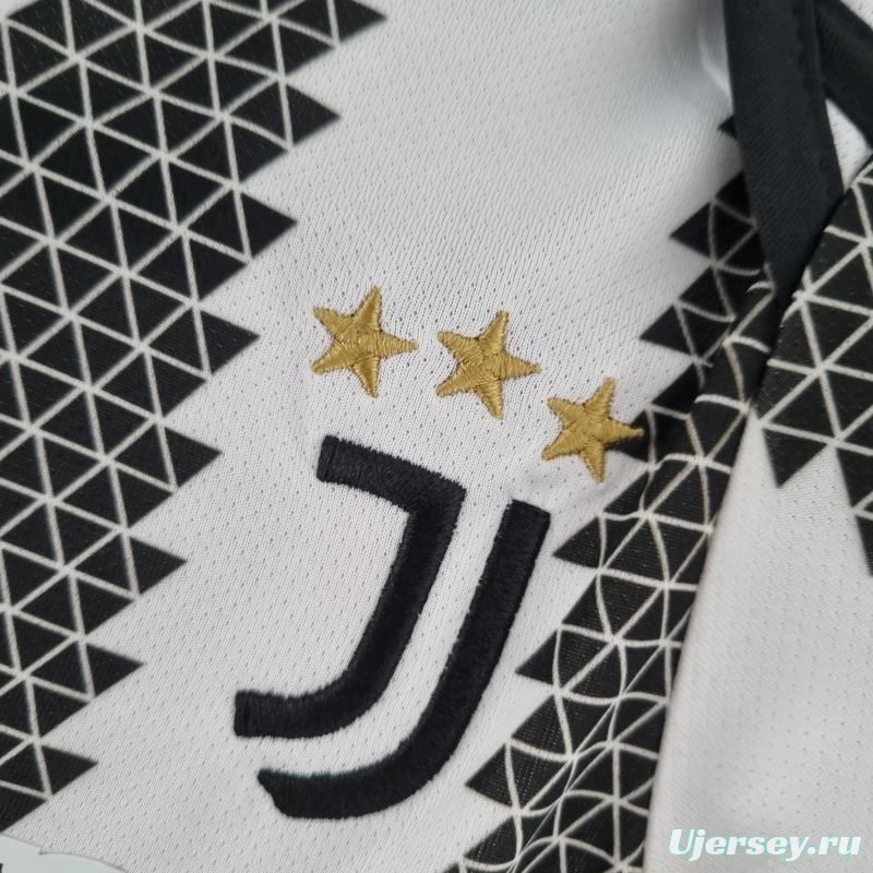 22/23 Juventus Home Baby KM#0030 9-12 Soccer Jersey