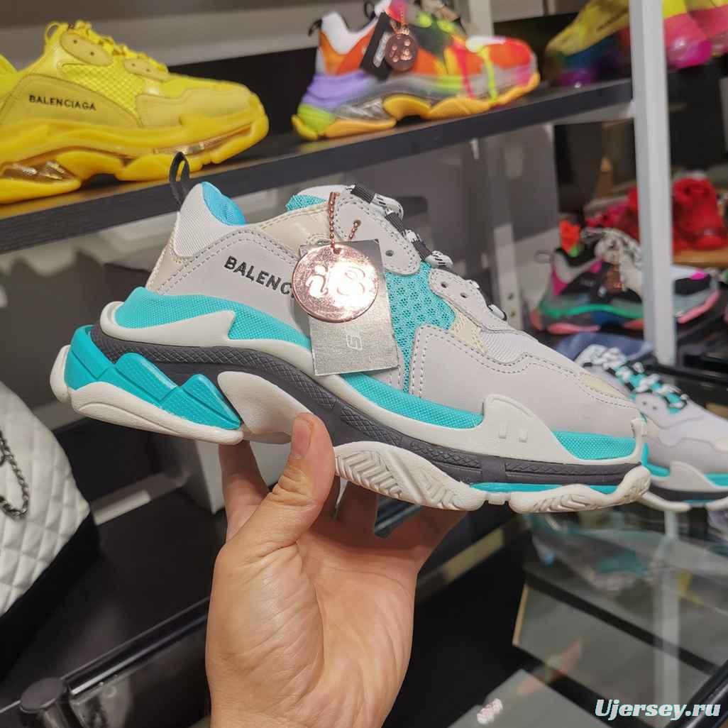 Men/Women Balenciaga Triple S Sneaker Grey/Green Item Ab5580330