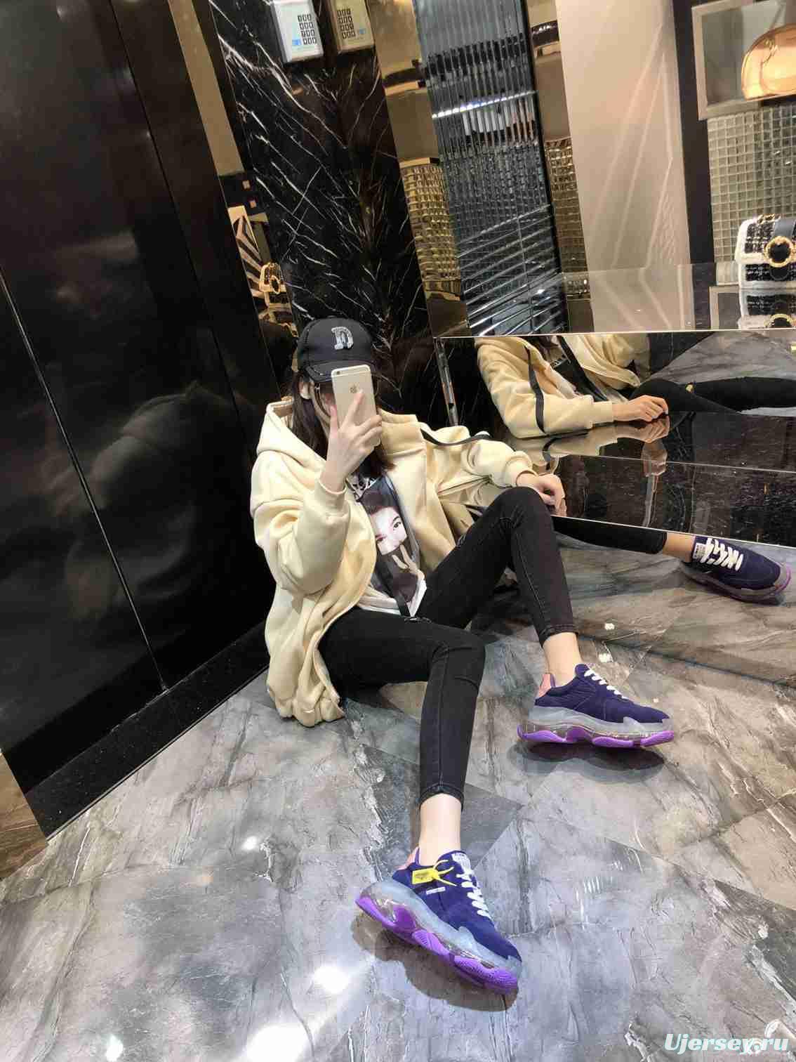 Men/Women Balenciaga Triple S Sneaker Purple