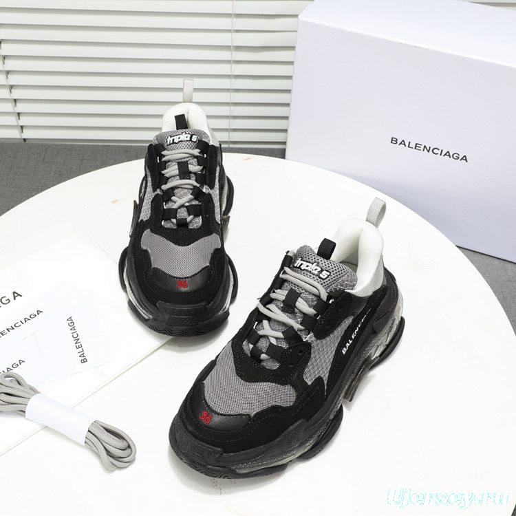 Men/Women Balenciaga Triple S Clear Sole Black Sneaker Item 6380380