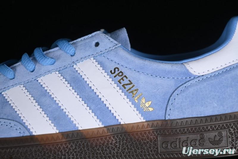 Adidas Handball Spezial Retro Casual Sneakers with Suede Upper and Gum Rubber Outsole - BD7632