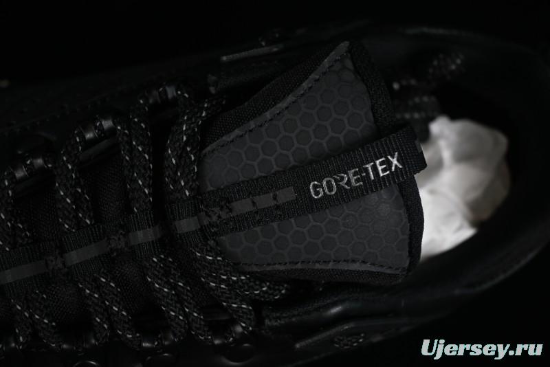 Moncler Trailgrip GTX Hiking Shoes with Cordura Nylon and Gore-Tex Waterproof Technology - M00050M3211