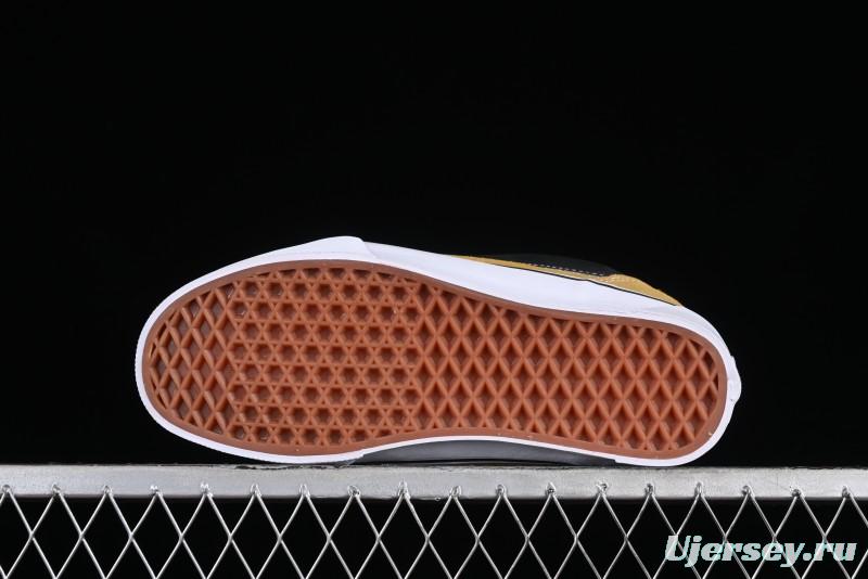 Vans Classics Knu Skool Retro Skate Shoes with Thick Tongue and Oversized Toe - VN0009QC5QJ1