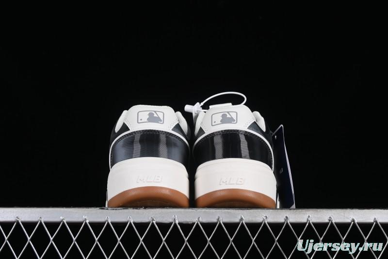 New York Yankees MLB Chunky Liner Height-Increasing Platform Sneakers - 3ASXCLH3N50BKS