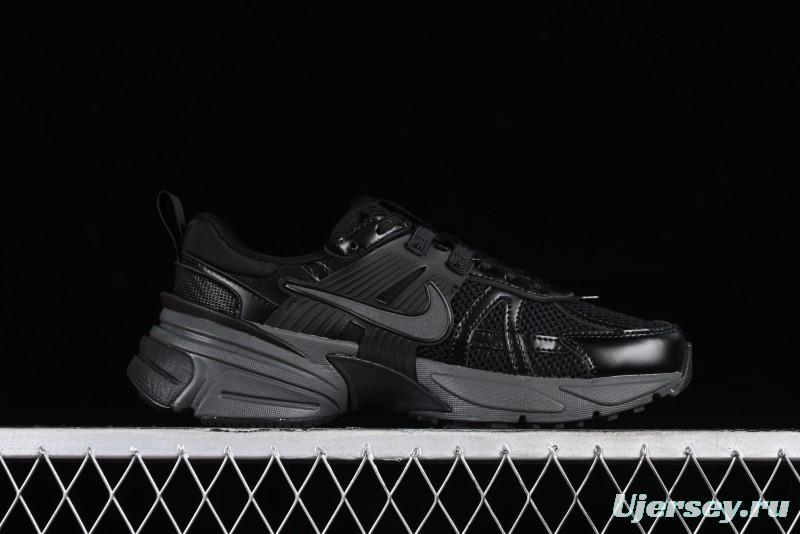 Nike V2K Runtekk 3XL Retro Low-Top Running Shoes with Shock Absorption and Anti-Slip Design - FD0736-001