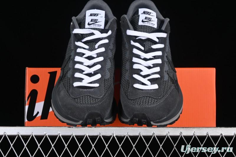 Nike Sacai VaporWaffle 3.0 Fashion-Forward Casual Sneakers - CV1363-105