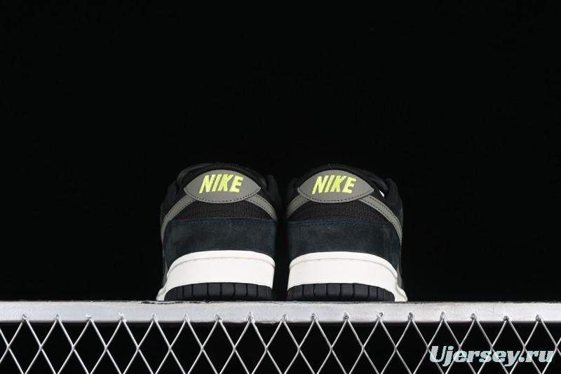 Nike Dunk Low SB Skateboarding Shoes - 302517-236
