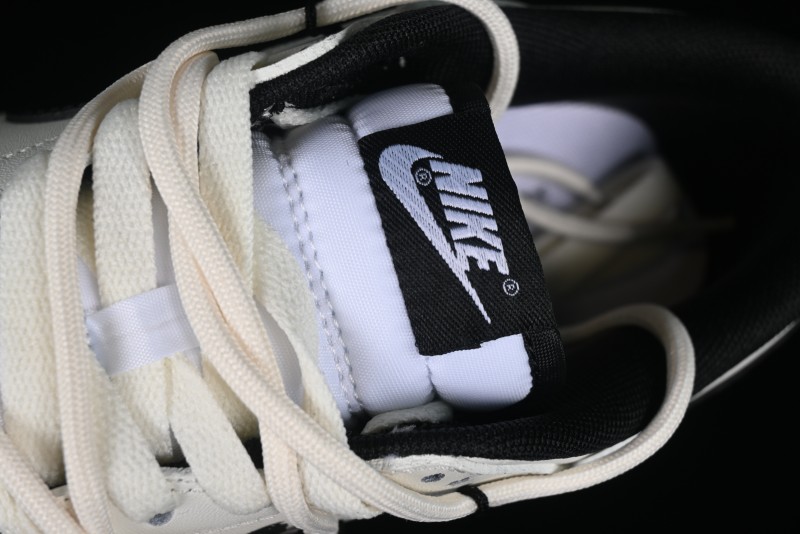 Nike Dunk Retro Saml Panda Mischief Low-Top Casual Sneakers with SB Lace and Retro Black-White Design - DD1391-100