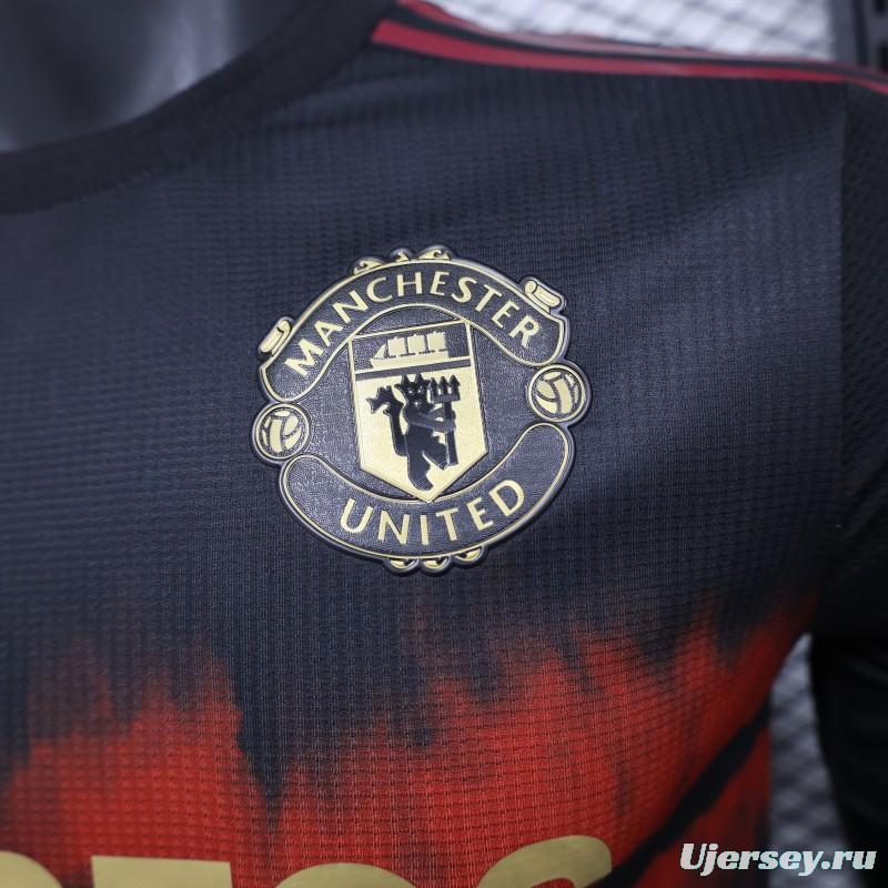 Player Version 24/25 Manchester United Black/Red Pre-Match Jersey