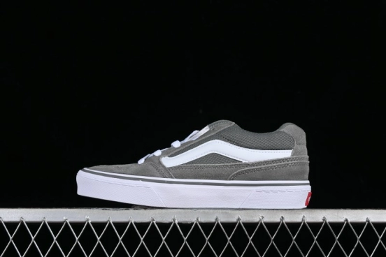 Vans Classics Knu Skool Retro Skate Shoes with Enhanced Comfort and Breathability - VN0A5KE26CN