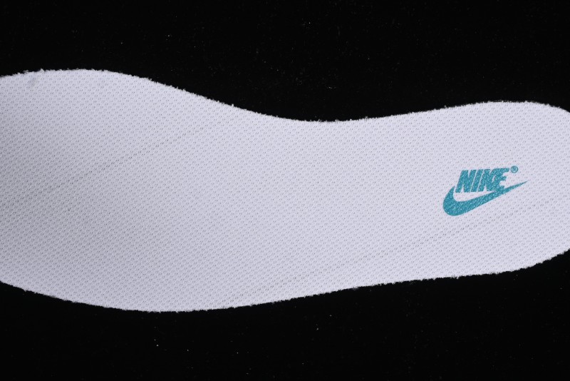 Nike Runtekk Run V2K Cushioned Low-Top Retro Running Shoes with Anti-Slip Design - FD0736-105