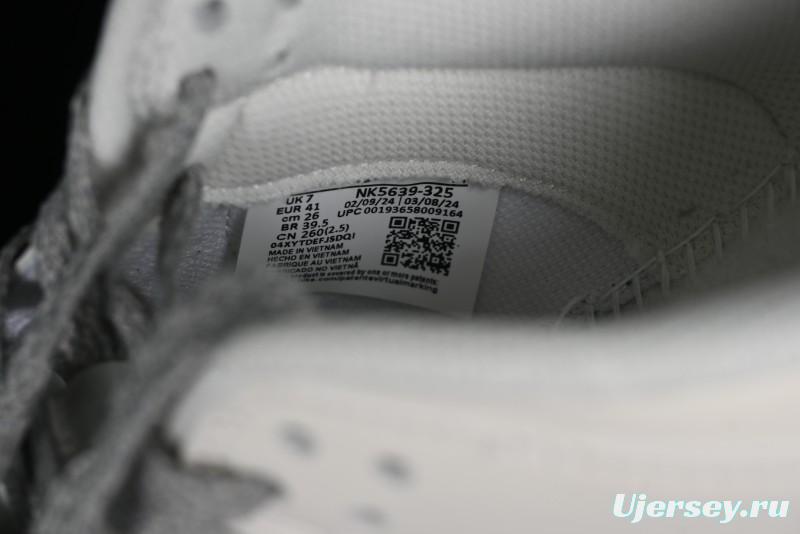 Nike SB Dunk Low Collaboration Three Swooshes Beige Black Low-Top Casual Skateboarding Shoes - NK5639-325