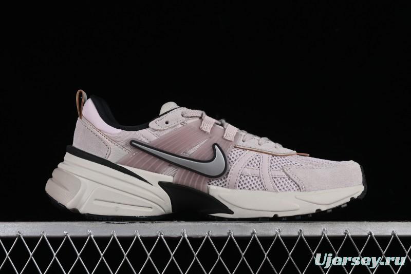 Nike Runtekk Run V2K Low-Top Retro Running Shoes with Cushlon Midsole and Anti-Slip Design - FN6703-001