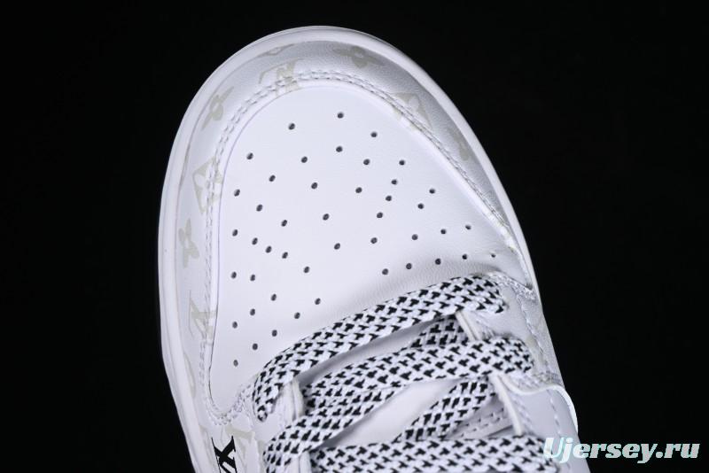 Nike SB Dunk Low Skateboarding Shoes - XH1733-006