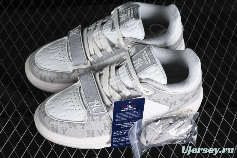 MLB Chunky Liner New York Yankees Sneakers with Lightweight Thick Sole and Hook Loop Closure - 3ASXCMM4N50GRS