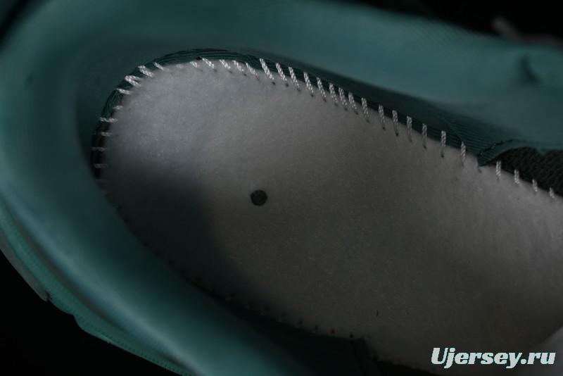 Nike V2K Runtekk 3XL Retro Low-Top Running Shoes with Shock Absorption and Anti-Slip Technology - HF5050-361