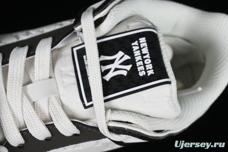 MLB Chunky Liner New York Yankees Lightweight Platform Sneakers with 6cm Height Increase - 3ASXCMM4N50BKS