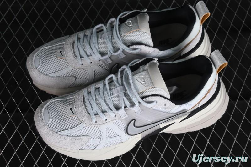 Nike Runtekk Run Retro Low-Top Running Shoes with Cushlon Midsole and Anti-Slip Design - FN6703-002