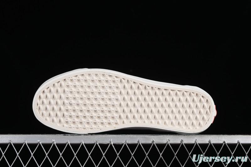 Vans Old Skool Reissue 136 Classic Low-Top Skate Shoes with Detachable Cushioned Insole and Crescent Toe Design - VN000MT6E3N