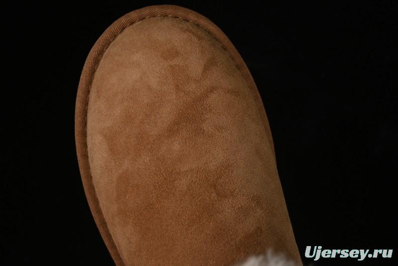 UGG Mini Bailey Button II Classic Short Boots with Wooden Button - 1016422