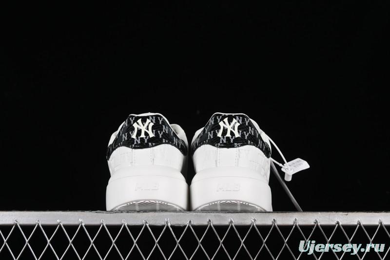 New York Yankees MLB Bigball Chunky Embo Monogram Platform Sandals - 3ASXEMN4N50BKS