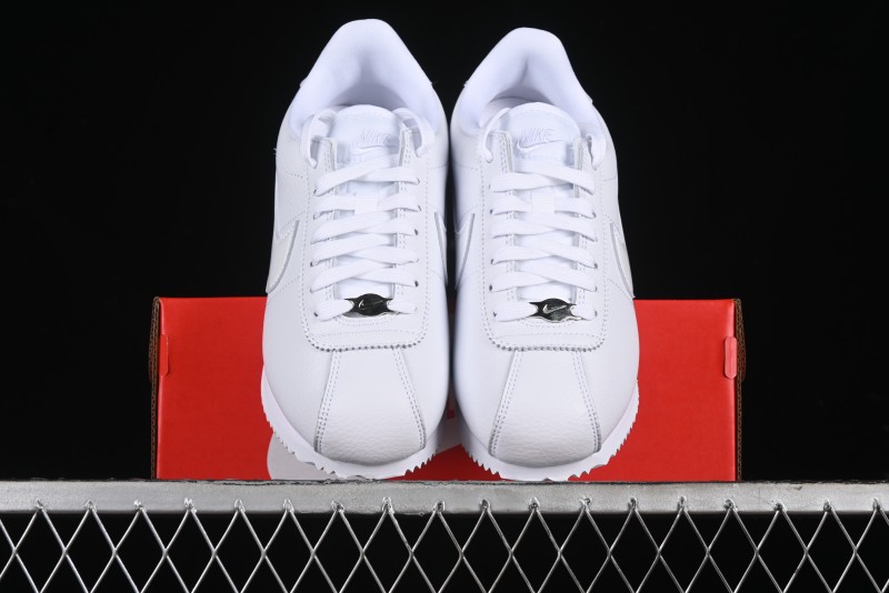 Nike Classic Cortez Leather Retro Running Shoes - FB6877-100