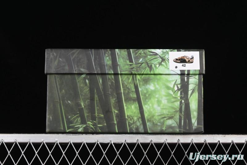 Adidas Originals Samba OG Low-Top Casual Sneakers with Panda Prank Retro Design - IG1025