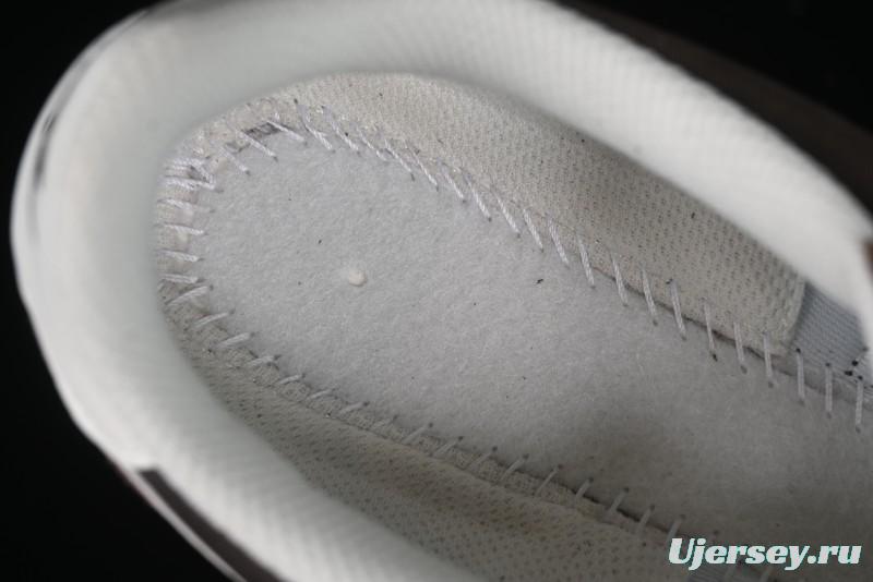 Nike Classic Cortez Leather Retro Running Shoes - DZ2795-200