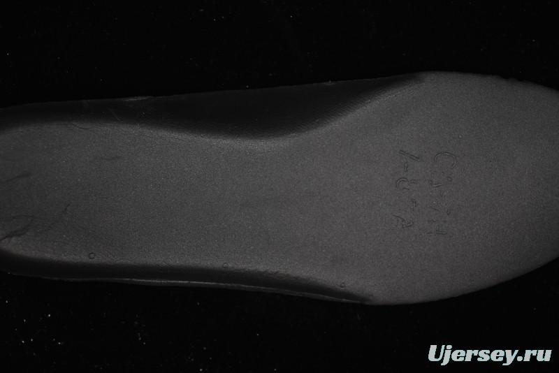 Nike Air Humara Retro Trail Running Shoes with 1990s Outdoor Style - FJ7109-001