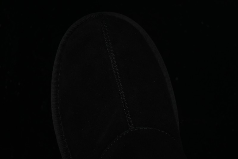 UGG LE FU Low Top Slip-On Lifestyle Casual Shoes - 1131616