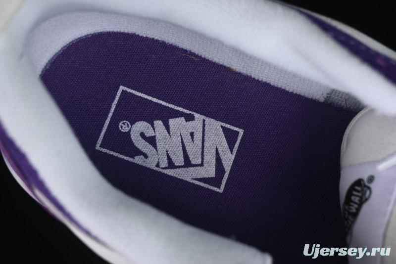 Vans Classics Knu Skool Full-Grain Leather Retro Sneakers with Chunky Silhouette - VN000CS0DRV