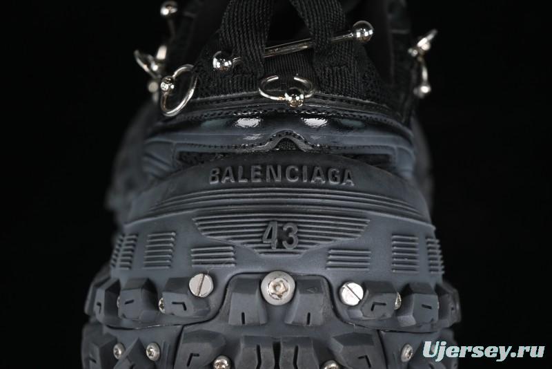 Balenciaga Defender Rubber Platform Sneakers Low-Top Combat Outdoor Shoes with Studded Design and Exaggerated Tire Tread Sole - W2RAG1081