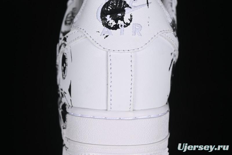 Comme des Garcons Shirt x Supreme x Nike Air Force 1 '07 Low Top Casual Sneakers - 923044-100