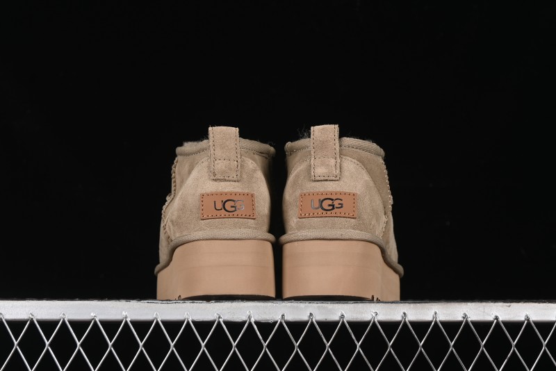 UGG Classic Ultra Mini Platform 3CM Short Boots with Genuine Shearling - 1135092