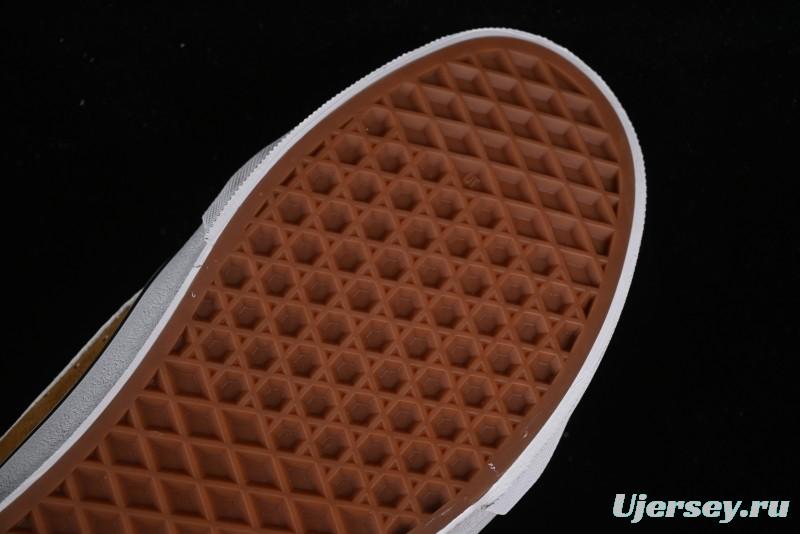 Vans Classics Knu Skool Retro Sneakers with Enlarged Toe and Thickened Trim - VN000CS0BR0