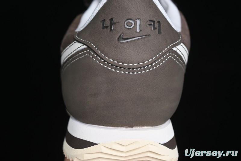 Nike Classic Cortez Leather Retro Running Shoes - FQ8144-237