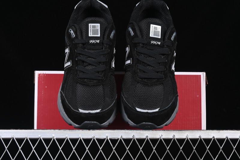 New Balance 990 Series Premium Retro Running Shoes with Carbon Fiber Midsole - M990BK4