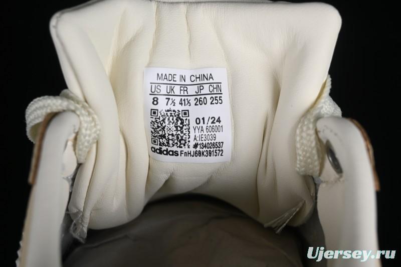 Adidas Originals Superstar Casual Sneakers with Shell Toe Design - IE3039