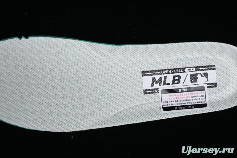 MLB Chunky Liner Basic New York Yankees Thick Sole Casual Sneakers with 6cm Height Increase - 3ASXCLR3N50WHS